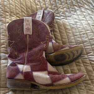Women's Patchwork Heeled Cowboy Boots - Pink/purplish brown